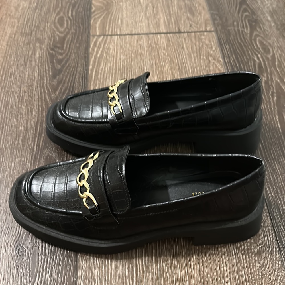 NWOT Loafers
